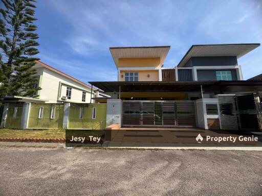 Double Storey SEMi-D House, Taman Pulai Indah 9/x