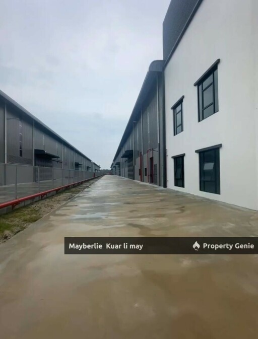 Pulau Carey Medium Factory/Warehouse For Rent