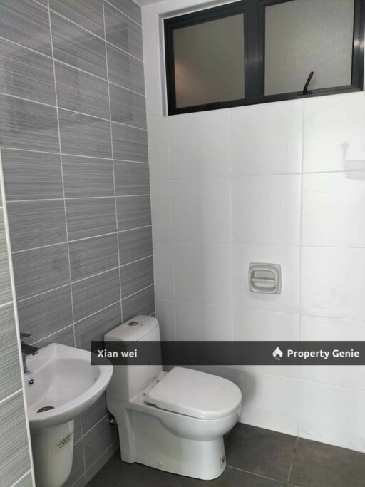 Sky Oasis 2bedroom for Sale Taman Setia Indah, 81100 Johor
