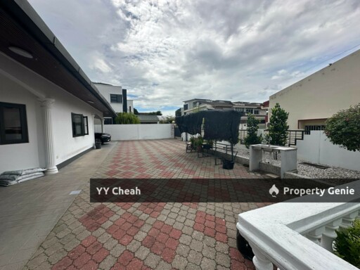 Taman Chateau, ipoh town area bungalow for sale, furnished and renovated, peaceful, over 10k sq ft
