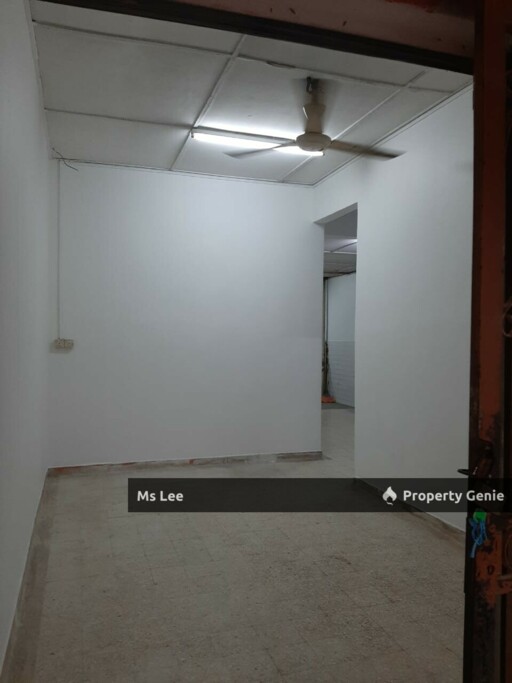 1 storey house - Taman Sri Muda @ Seksyen 25 , Shah Alam - Sale below bank value Rm50k