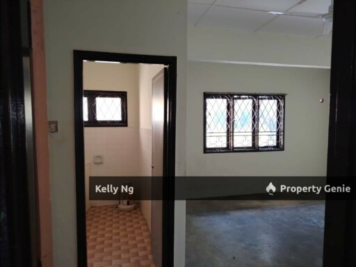 Double Sty House At Sek 25 Tmn Sri Muda Shah Alam. For Rent