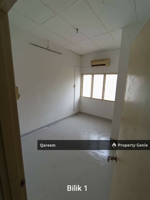 [BELOW MARKET] 2 STOREY SEKSYEN 7 SHAH ALAM. 22X75SFT Sft