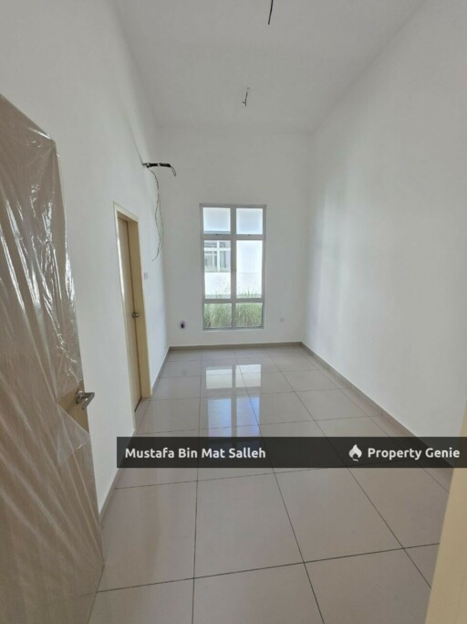[Corner Unit] Koyak Plastik, Taman Serai Wangi