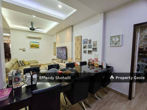 TAMAN ROWTHER GOMBAK SEMI D