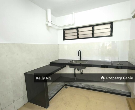 Pangsapuri Permai Indah Flat with Lift & Access Card Good Condition At Pandamaran Klang  For Rent