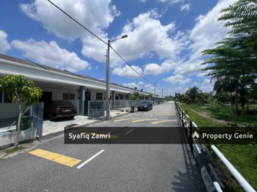 Teres Setingkat Permatang Badak Kuantan