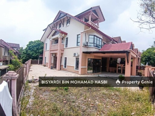 Renovated Corner Lot 2.5 Storey Superlink at Precint 16, Putrajaya