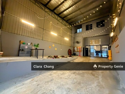 Jln Mutiara Emas @ Mount Austin 1.5 Storey Terrace Factory