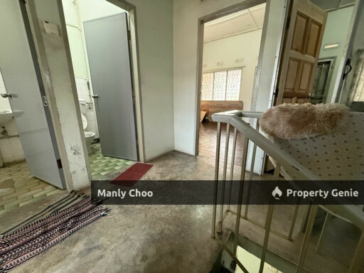 BELOW VALUE 200K Double Storey Terrace Jalan Merpati Melaka Baru Texas