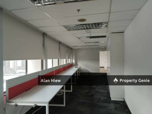 Menara Pacific Place (fka Menara HSBC)