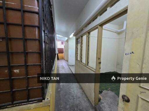 Jalan Dedap 3Sty Shop Permas For Rent