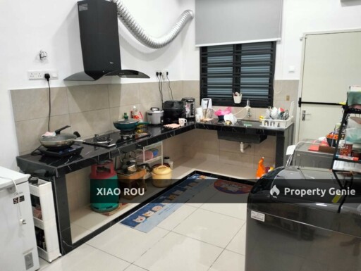 Vista blimbing double storey corner lot For Sale