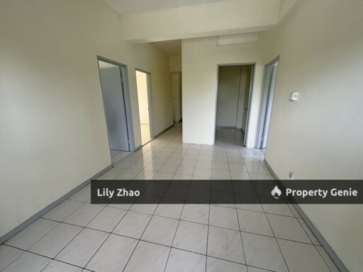 Api Api Apartment Corner Lot with Highway Access for Sale | Next To Public Bank, Kota Kinabalu City