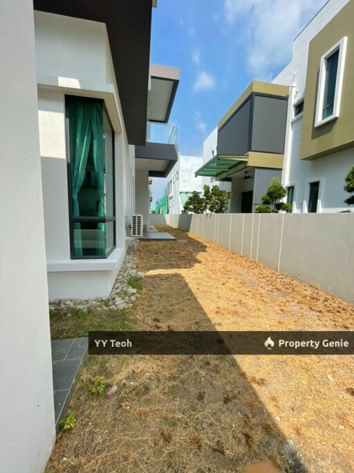 8 Residence Padang Temu Double Storey Semi D