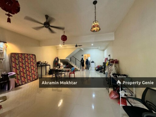 Double Storey Terrace Intermediate Pulau Angsa U10, Shah Alam