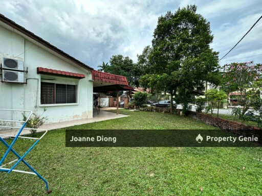 Sek 14 PJ-Single Storey Terrace House Corner