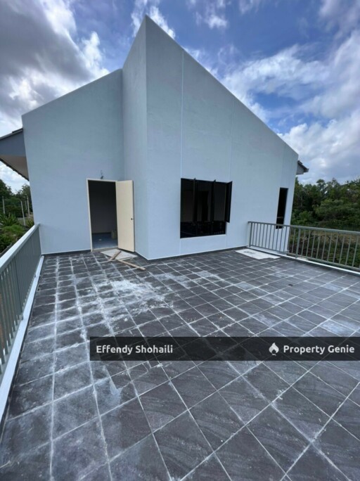 MAHKOTA HILLS LENGGENG 2 STOREY BUNGALOW