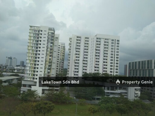Domain 5 Apartment