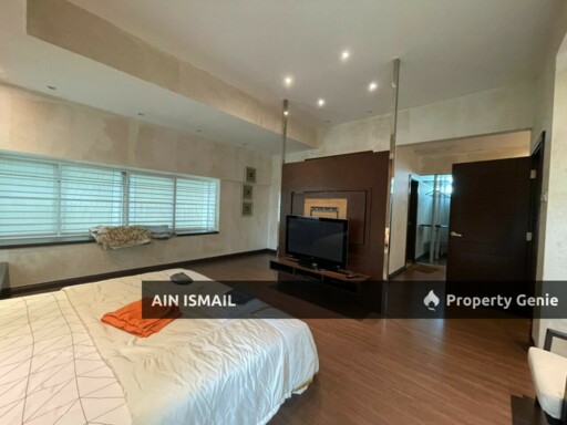 [RENOVATED &CORNER] BUNGALOW 3STOREY TAMAN FOREST HILL, PELINDUNG - TOK SIRA, KUANTAN
