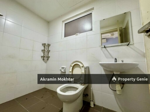 Partially Furnished | TTDI Adina Serviced Apartment, Seksyen 13, Shah Alam For Sale