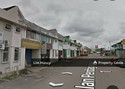 Jalan Perdagangan @Taman Universiti One and Half Terrace Endlot Factory