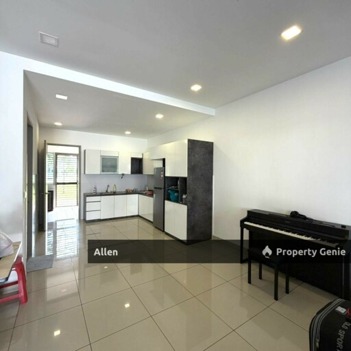 Move-In Ready! Fully Furnished Double Storey @ Horizon Hills | Available Now