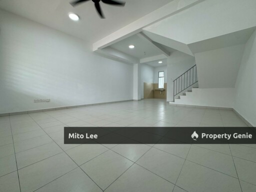 Taman Pulai Mutiara Double Storey House For Rent
