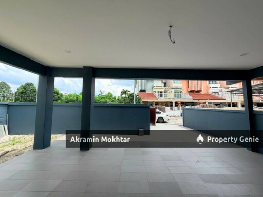 CORNER DOUBLE STOREY TERRACE, VILLA MAS 2, KIPARK SRI UTARA, OFF JALAN IPOH, KUALA LUMPUR.