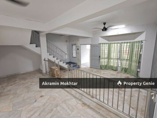 Freehold & Renovated | Double Storey Terrace (Intermediate)  Desa 12, Bandar Country Homes, Rawang, Selangor.