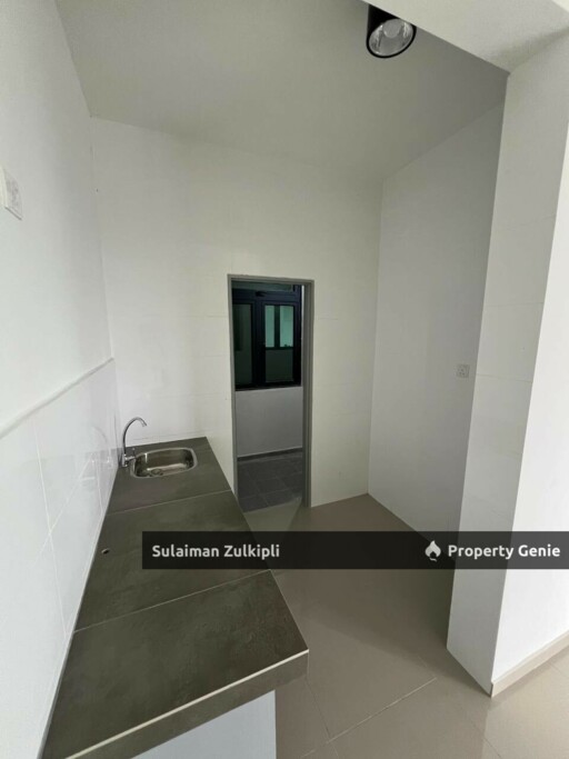 Type C 3R/2B - Louvre Residence @ Country Heights, Kajang