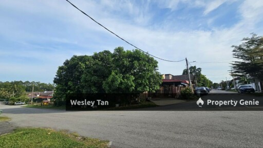 Ayer Keroh Fully Extended 5 Rooms Semi D Corner 54x80 Non Bumi 3-phase