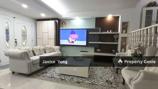 Taman Mount Austin