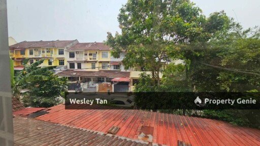 1.5 Corner Townhouse Cheng Freehold 3rooms Extra Parking No Face House