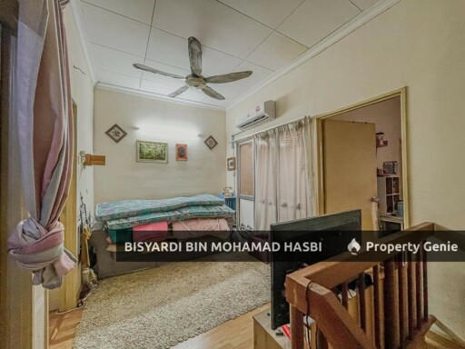 RENOVATED 2 STOREY, TAMAN PINGGIRAN USJ, SUBANG JAYA .