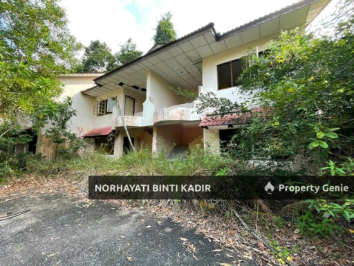 RESORT BESERTA TANAH 5.85 EKAR DI KG CHERATING