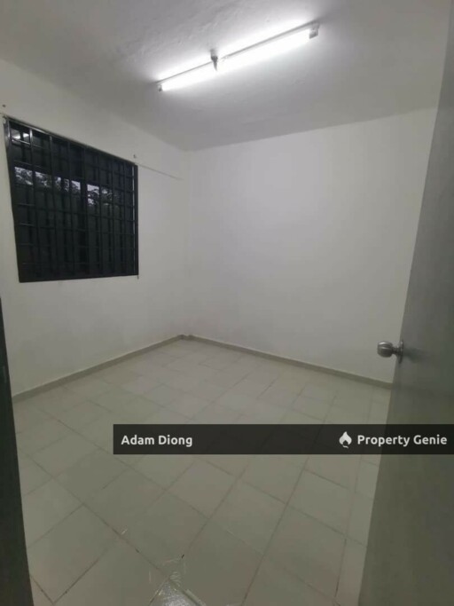 Blok 10 @ TAman Tun Aminah Ground Floor Flat