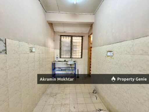 FLAT PKNS SEKSYEN 7 SHAH ALAM