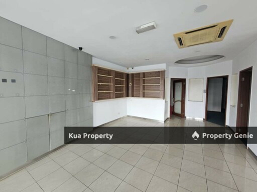 Ground Floor Big Size Office/ Shoplot For Rent Located at Pending, Near Icom Square