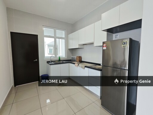 Twin danga Perling middle room for rent