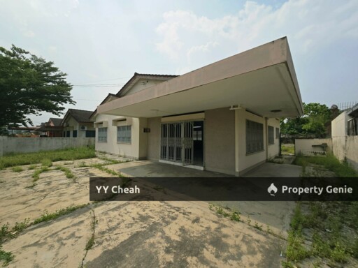 Pasir Puteh, Ipoh Single Storey Bungalow For Sale- Freehold, Spacious Layout, Great Location