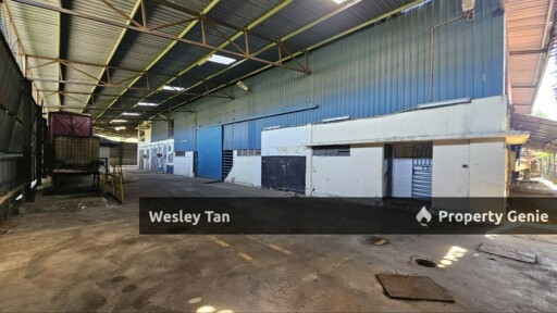 Corner Fully Covered Factory 65,000sf 1,600amp No Beam Production Area
