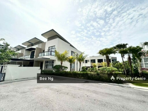 Taman Damansara Aliff @ Tampoi End Lot  storey terrace