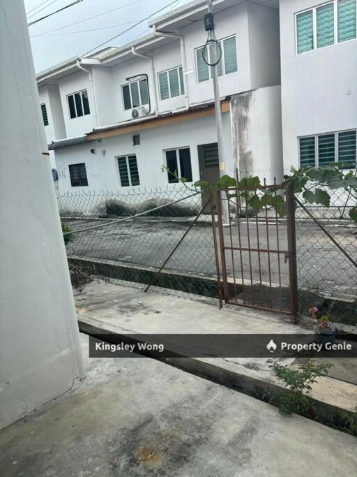 Meru Suria Jelapang Ipoh Freehold Double Storey House Below market value Near Schools Mydin Toll