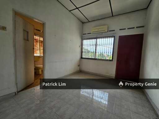 FREEHOLD Semi-D @ Bukit Beruang | 3,200 sqft | Only RM698K