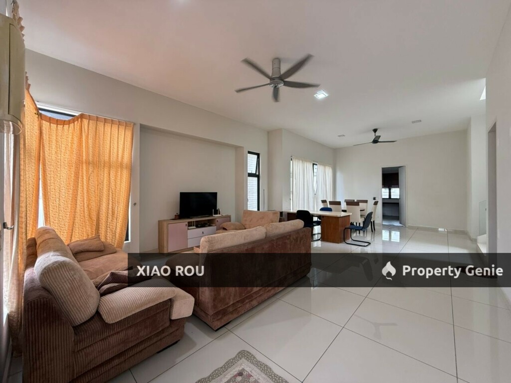 For Sale One Krubong Samarinda Double Storey Bungalow