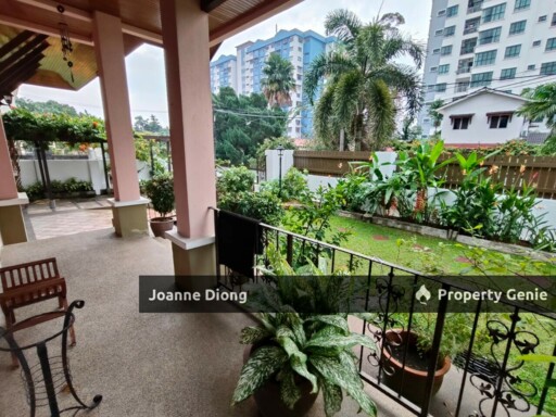 SS 1 Kampung Tunku Bungalow