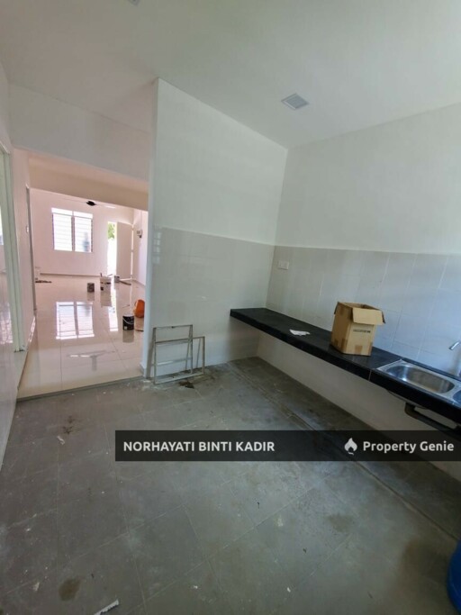 RENOVATED DOUBLE STOREY END LOT TERRACE LORONG TAS RIA 5, TAMAN TAS, KUANTAN
