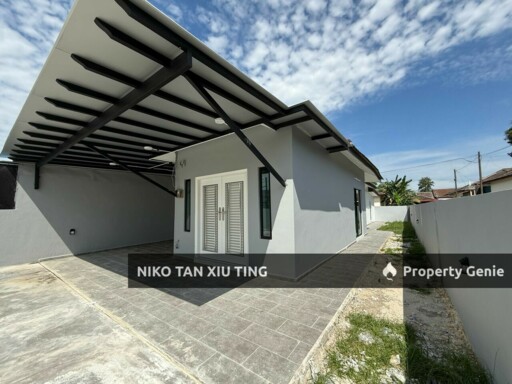 Jalan Enau, Corner Renovated Taman Teratai, Kangkar Pulai