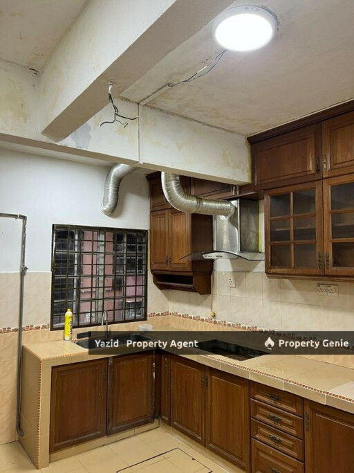 Double Storey Terrace, Taman Samudera Selatan,Batu Caves Good Condition